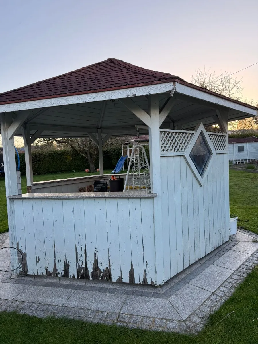 Zu verschenken: Partyzelte / Pavillons - Gartenmöbel / Griller / Dekoration