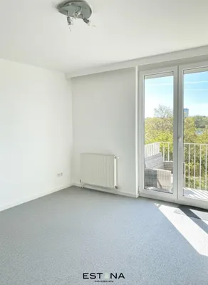 Familienwohnung mit Donaublick | Teilsanierung durch Eigentümer vor Bezug – Bild 3