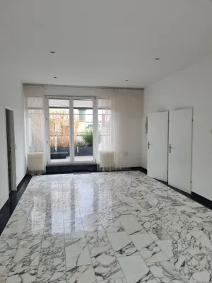 Dachterrassenwohnung Nähe Rathaus – Bild 2