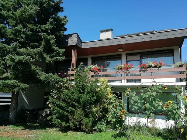 Ein- bzw. Zweifamilienhaus in zentrumsnaher ruhiger Lage - Ansicht 2