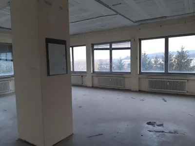 4-Zimmer-Gewerbeimmobilie mieten in Bruck an der Leitha – 263 m², € 2.904 – Bild 9 von 18