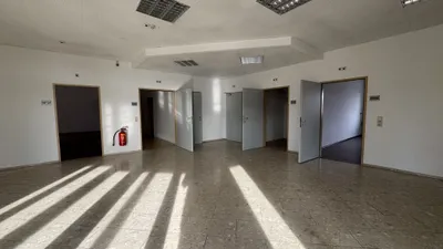 Gewerbeimmobilie kaufen in Sankt Pölten – 3 057 m², € 2.800.000 – Bild 15 von 19
