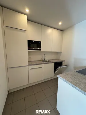 6-Zimmer-Gewerbeimmobilie mieten in Wien – 319 m², € 3.058 – Bild 9 von 12