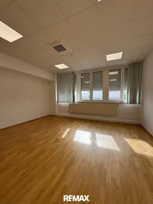 6-Zimmer-Gewerbeimmobilie mieten in Wien – 319 m², € 3.058 – Bild 4 von 12