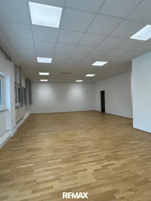 6-Zimmer-Gewerbeimmobilie mieten in Wien – 319 m², € 3.058 – Bild 3 von 12
