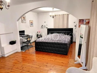 10-Zimmer-Wohnung kaufen in Wels-Land – 266 m², € 390.000 – Bild 4 von 5