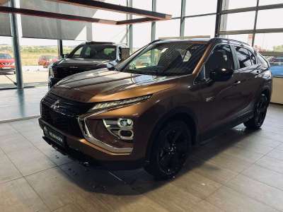 Mitsubishi Eclipse Cross 2,4 PHEV 4WD 45 Jahre Edition CVT...