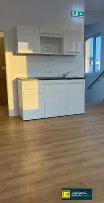 Gewerbeimmobilie mieten in Baden – 177 m², € 2.434 – Bild 11 von 18