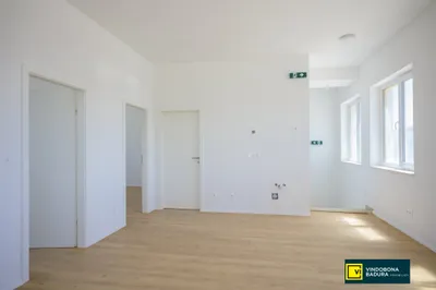 Gewerbeimmobilie mieten in Baden – 177 m², € 2.434 – Bild 5 von 18