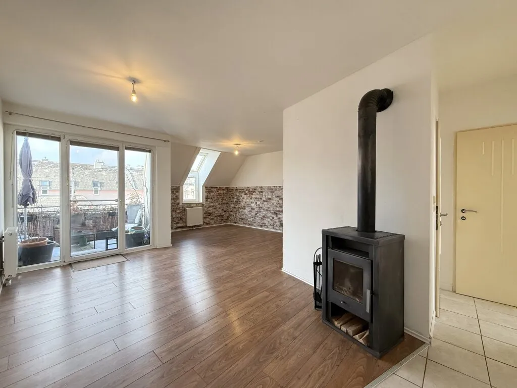 PERFEKT für junge FAMILIEN! Ruhige DG-Wohnung mit TERRASSE! - Ansicht 3