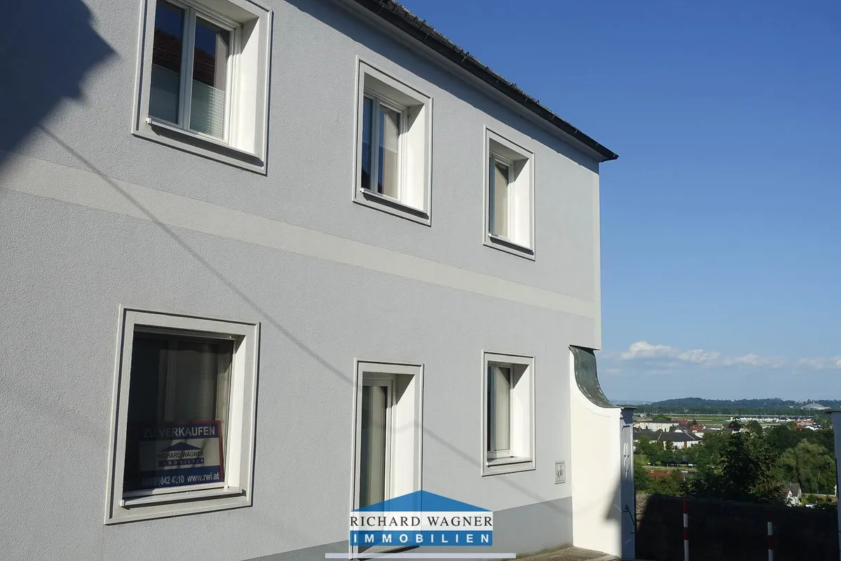 Großzügiges Stadtbürgerhaus in Aussichtslage mit Top-Ausstattung - Ansicht 3