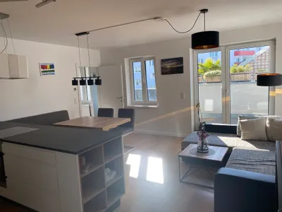 Top Wohnung für Paare oder Singels - großer Balkon & Klimaanlage – Bild 2