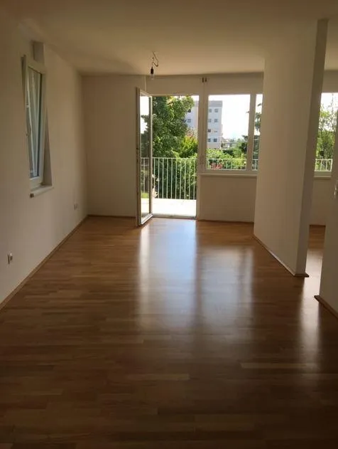 Ab 1.8. Moderne 1-1/2-Zimmer-Singlewohnung mit ca.10m² ostseitigem Balkon und Komplettküche - Ansicht 3