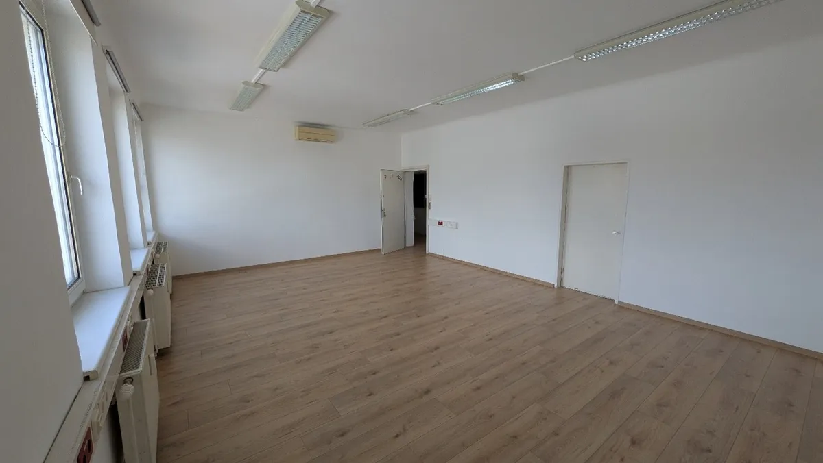 Provisionsfreies, saniertes Büro in guter Lage im 23. Bezirk - Ansicht 2