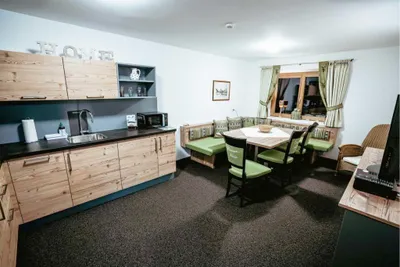 16-Zimmer-Gewerbeimmobilie kaufen in Innsbruck-Land – 356,37 m² – Bild 13 von 20