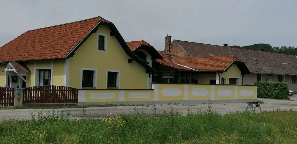 Traditionsreicher Gastronomiebetrieb mit getrennten Wohneinheiten auf Leibrente zu vergeben - Skats 3
