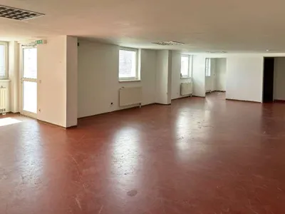 Gewerbeimmobilie mieten in Wiener Neustadt – 99 m², € 780 – Bild 3 von 3