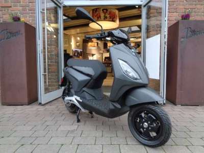 Piaggio Eins Active L1