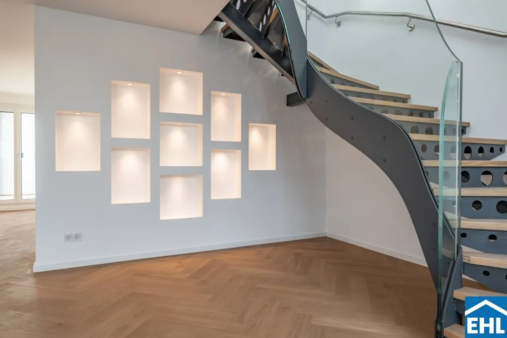 Eleganter Altbau mit modernem Penthouse-Dachausbau - Ansicht 3