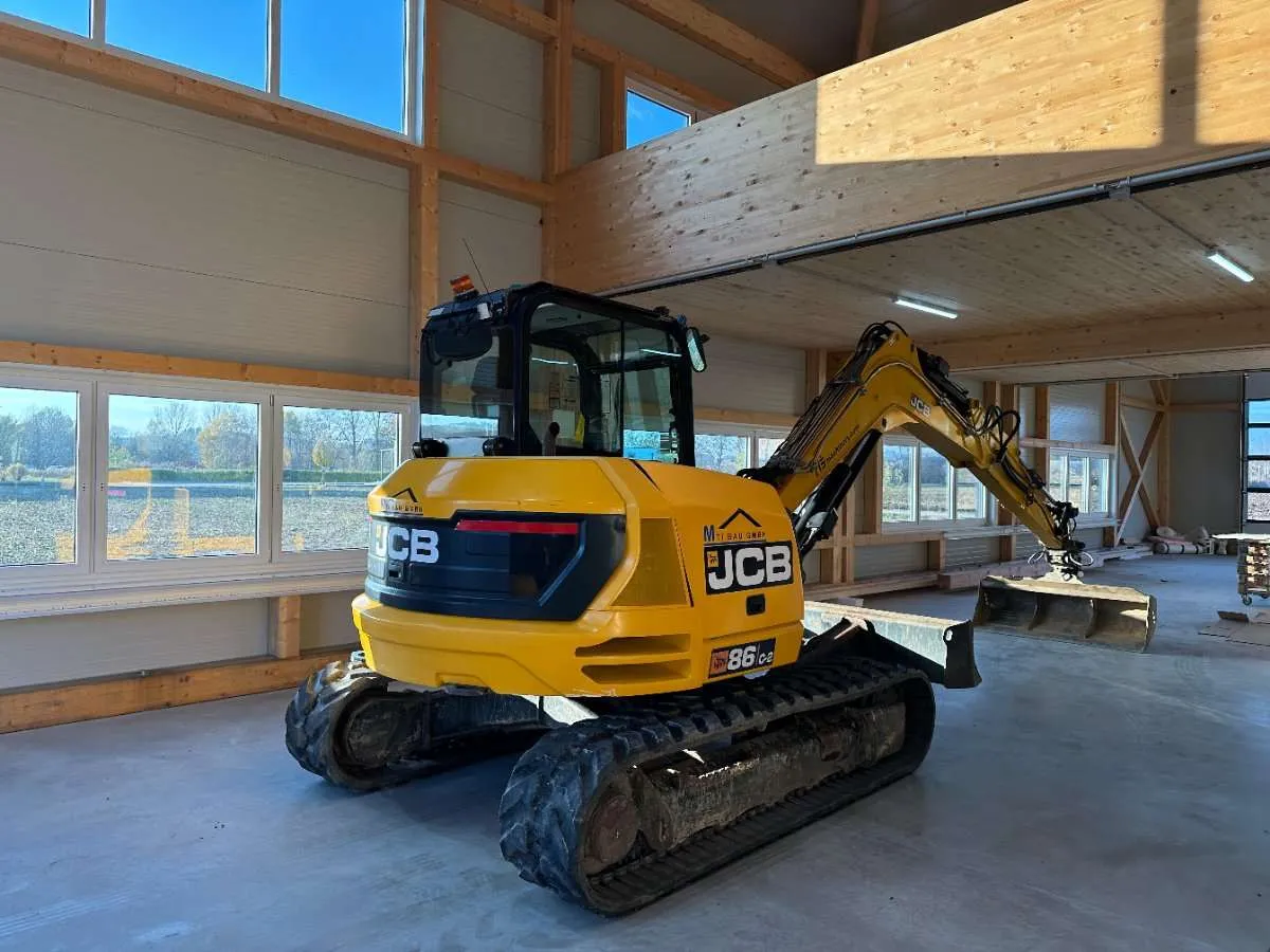 JCB Sonstige