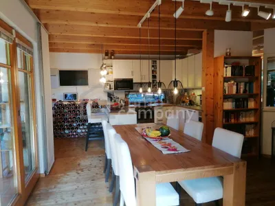 Haus kaufen in Wiener Neustadt Land – 135 m², € 569.000 – Bild 3 von 8