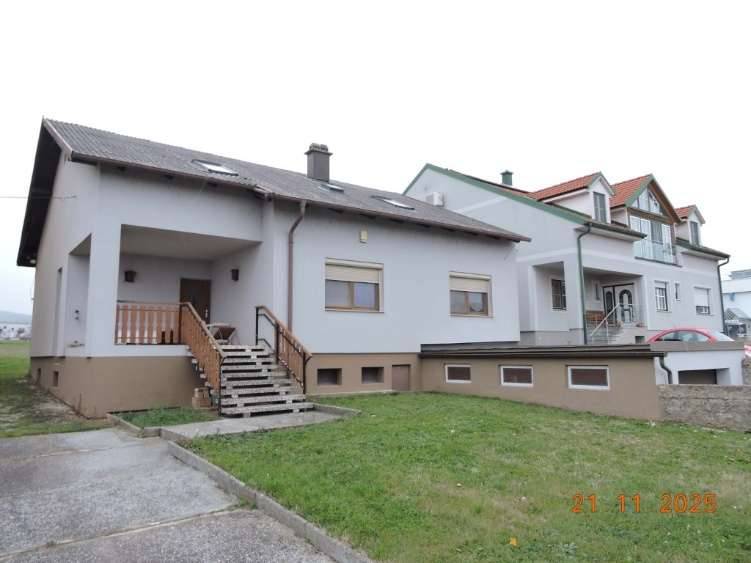 Einfamilienhaus sanierungsbedürftig zu kaufen!, Breitenbrunn