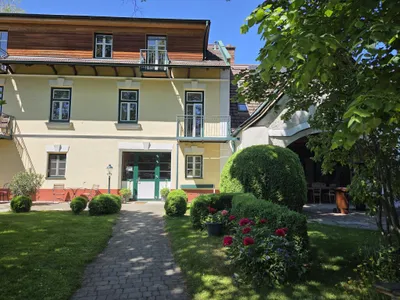 2-Zimmer-Wohnung mieten in Neunkirchen – 54,78 m², € 749 – Bild 1 von 17
