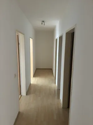 3-Zimmer-Wohnung mieten in Braunau am Inn – 95 m², € 860 – Bild 3 von 12
