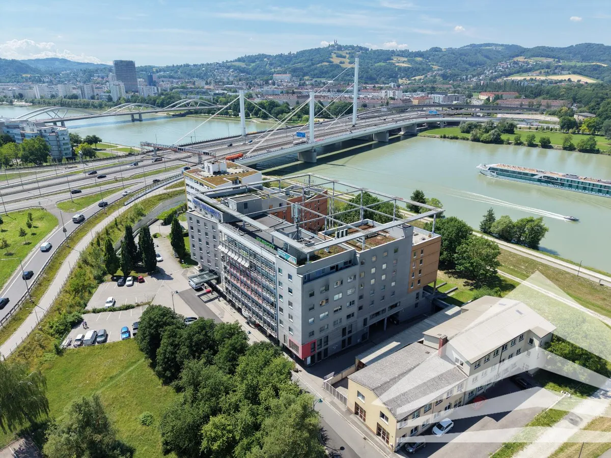 Klimatisiertes 370 m² Büro auf einer Ebene am Linzer Winterhafen! - Ansicht 3