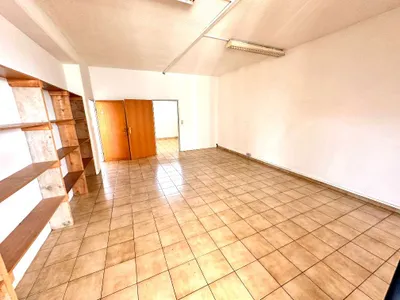 Gewerbeimmobilie mieten in Amstetten – 652 m², € 3.751 – Bild 14 von 23