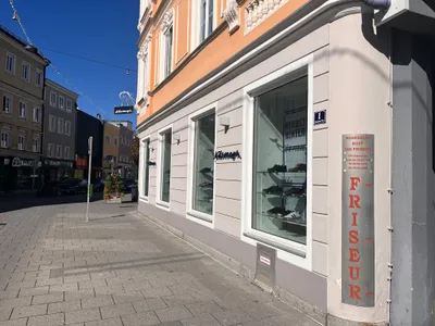 Gewerbeimmobilie mieten in Ried im Innkreis – 147 m², € 2.160 – Bild 3 von 3