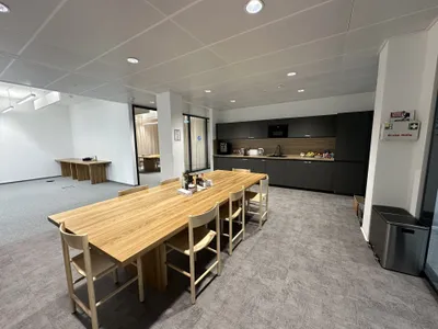 Gewerbeimmobilie mieten in Wien – 596 m², € 19 – Bild 5 von 17