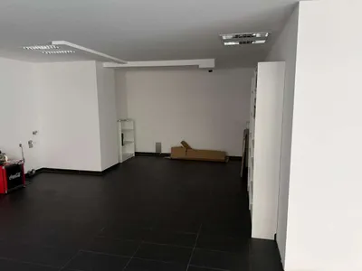 3-Zimmer-Gewerbeimmobilie mieten in Wien – 105 m², € 1.200 – Bild 2 von 11