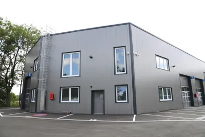 Gewerbeimmobilie kaufen in Vöcklabruck – 91 m², € 205.173