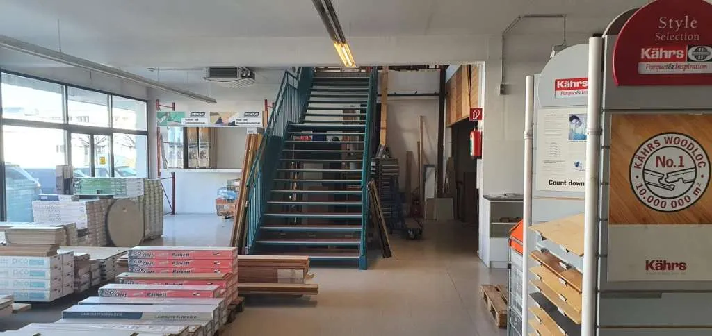 Lager Verkauf und Bürofläche in hochfrequentierter Lage in Steyr ! - Ansicht 3
