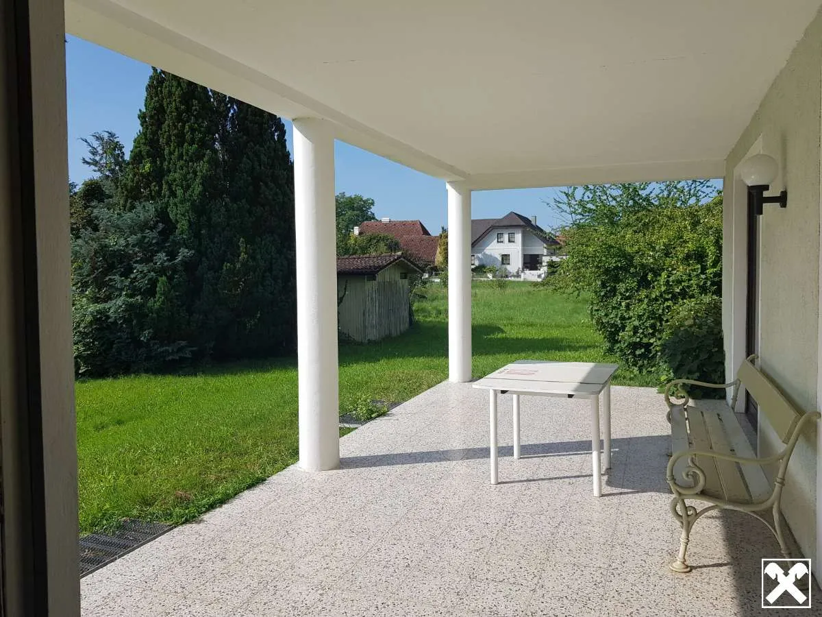 STILVOLL WOHNEN IM HERRENHAUS IN HERRLICHER GRÜNRUHELAGE UNWEIT SCHLOSS GRAFENEGG - Ansicht 2