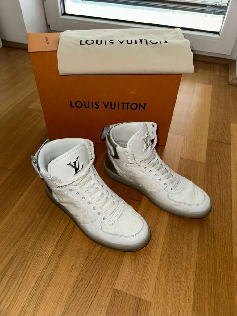 Louis Vuitton Rivoli Trainer Boots, € 314,50 (4050 Sankt Martin) - willhaben