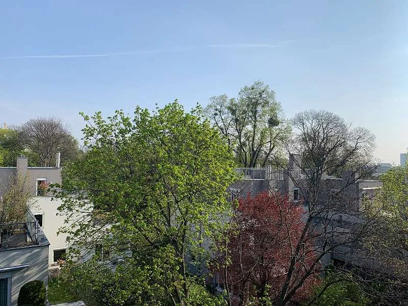 PROVISIONSFREI mit Pool, Sauna, Fitness und Privatpark! Zentrale Wohnung in Ruhelage mit Aussicht und Terrasse, Grenze 9/19. Bezirk - Ansicht 2