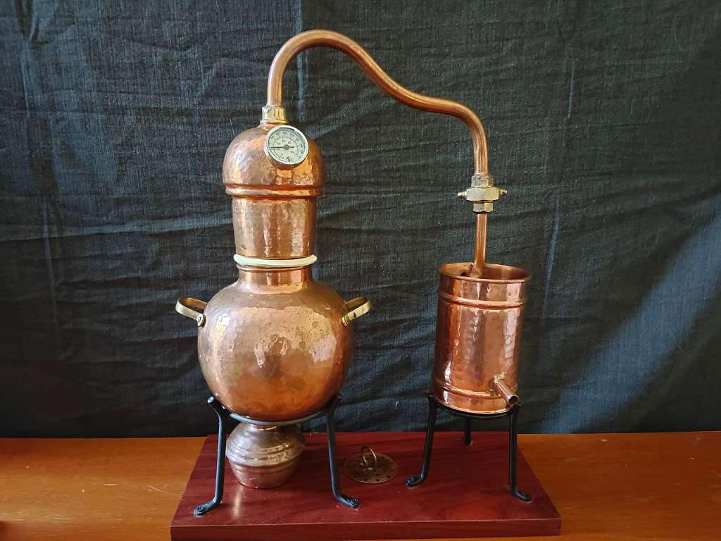 Destille 2L von Copper Garden; Modell Essence 2, € 285,- (2700