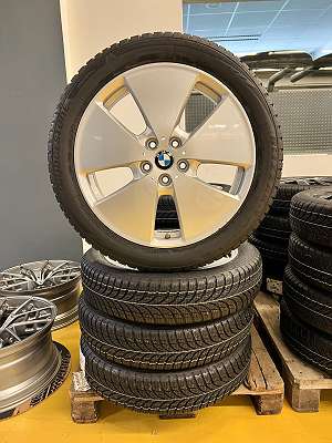 Komplettradsätze - willhaben Felgen Reifen / 