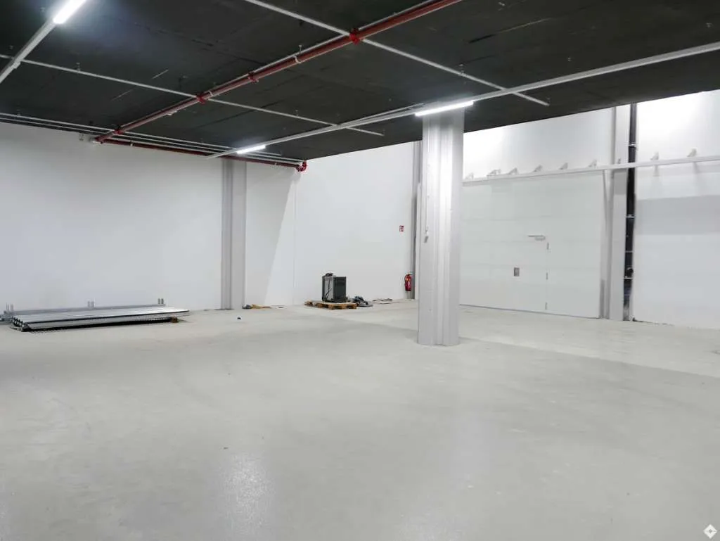 Top moderne Lagerflächen im Stadtteil Lehen – pohled 3