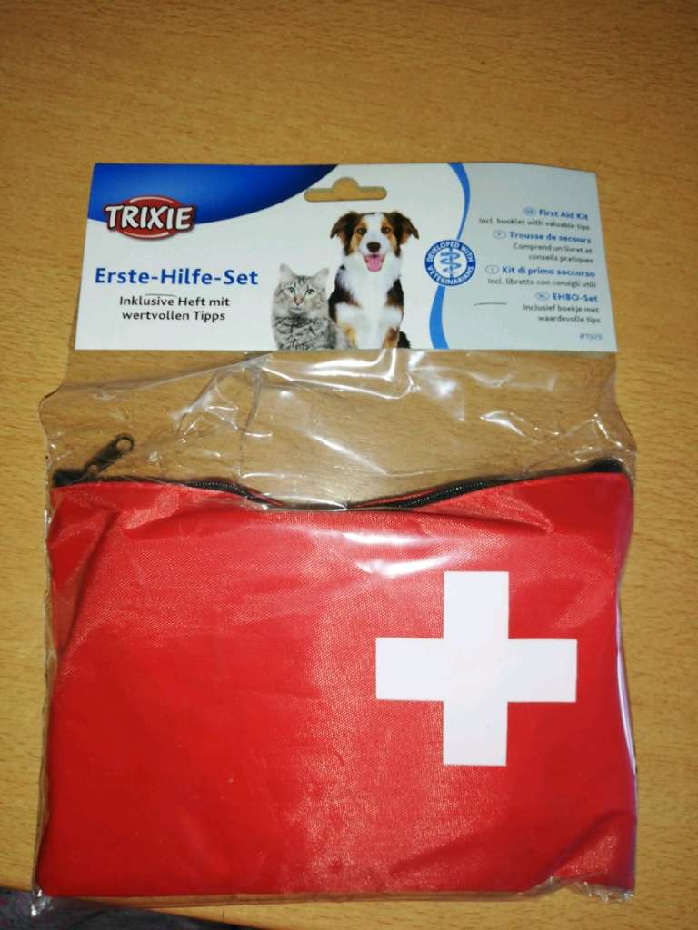 Erste Hilfe Tasche für Hunde für unterwegs