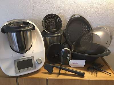 Thermomix TM5 inkl. CookKey, 2 Bücher, Varoma & Rühraufsatz, € 550,- (4816  Gschwandt) - willhaben