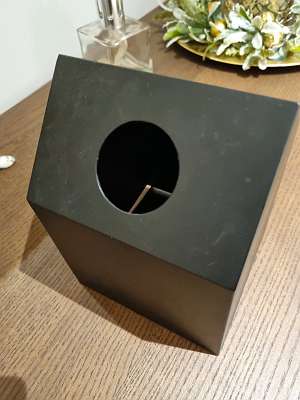 Taschentuchbox aus Acryl 23,5 × 12,0 × 6,3 cm Taschentuchbox mit