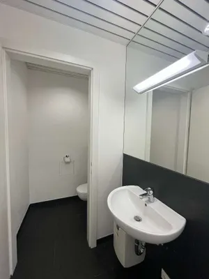 2-Zimmer-Gewerbeimmobilie mieten in Wiener Neustadt – 73 m², € 1.440 – Bild 9 von 10