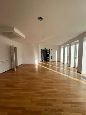 2-Zimmer-Gewerbeimmobilie mieten in Wiener Neustadt – 73 m², € 1.440 – Bild 2 von 10