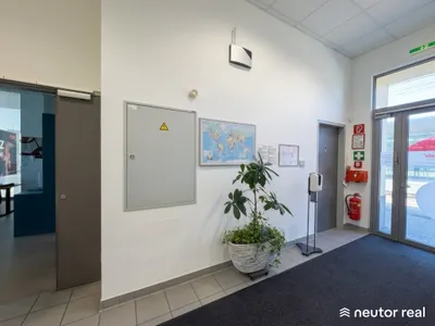 6-Zimmer-Gewerbeimmobilie mieten in Sankt Pölten – 245 m², € 3.730 – Bild 14 von 18