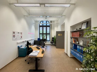 6-Zimmer-Gewerbeimmobilie mieten in Sankt Pölten – 245 m², € 3.730 – Bild 8 von 18