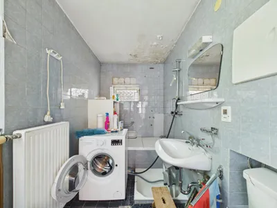 7-Zimmer-Haus kaufen in Neunkirchen – 142,41 m², € 179.000 – Bild 9 von 18