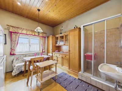 7-Zimmer-Haus kaufen in Neunkirchen – 142,41 m², € 179.000 – Bild 7 von 18